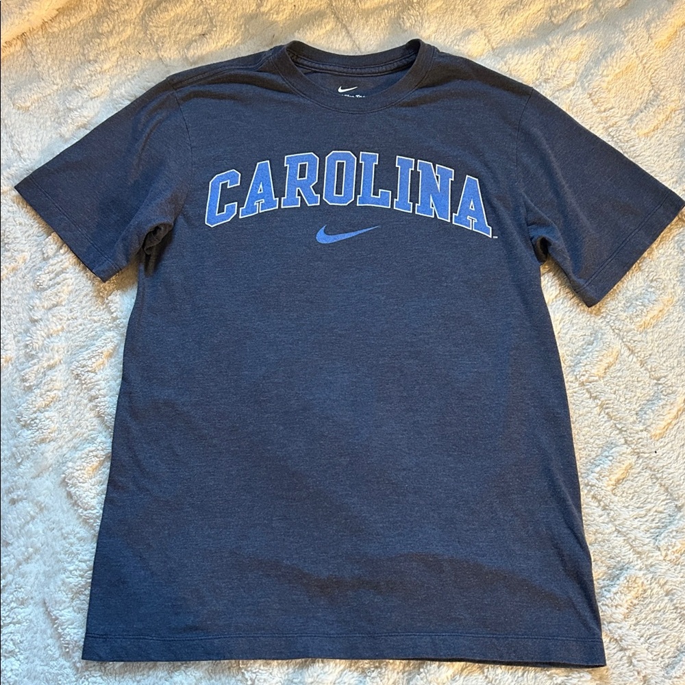 Men’s Nike Dark Blue UNC Carolina Tee Shirt/Small